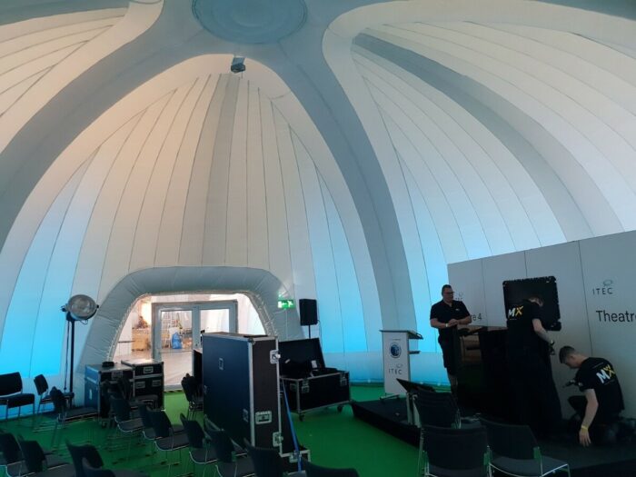 Inflatable Event Structure